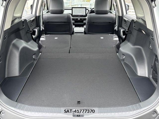 Toyota RAV4 2026-05 7272620-11
