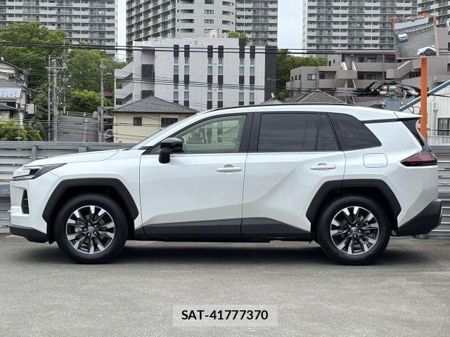 Toyota RAV4 2026-05 7272620-16