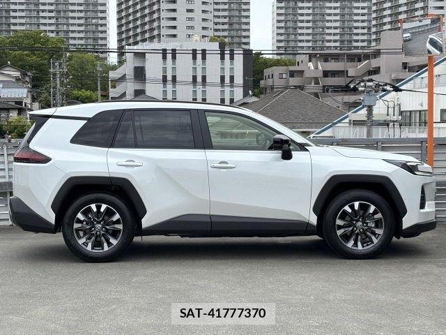 Toyota RAV4 2026-05 7272620-19