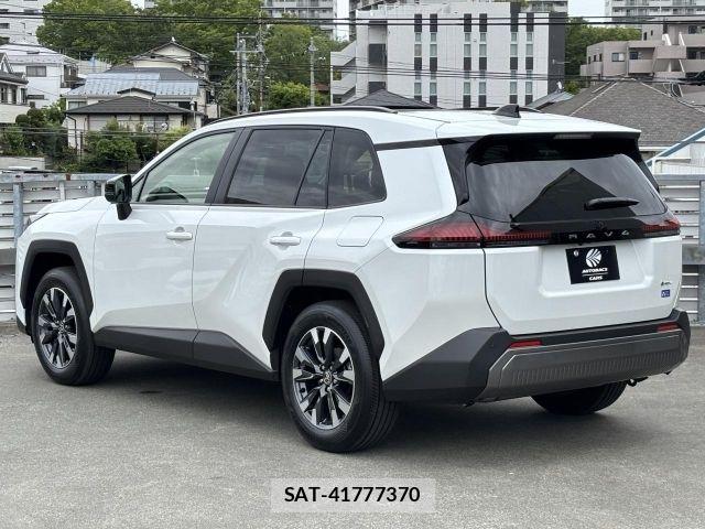 Toyota RAV4 2026-05 7272620-21