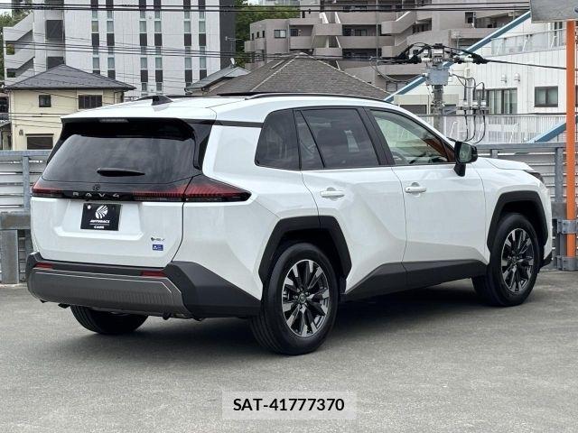 Toyota RAV4 2026-05 7272620-2
