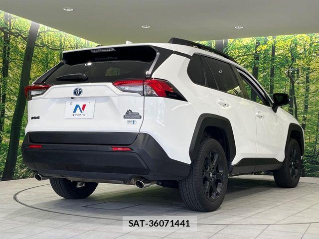 Toyota RAV4 2023-08 7272814-16