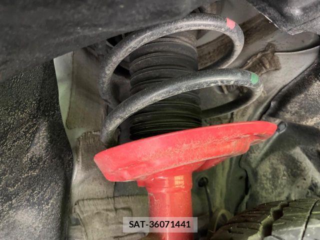 Toyota RAV4 2023-08 7272814-19