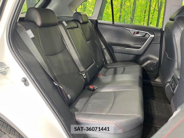 Toyota RAV4 2023-08 7272814-8