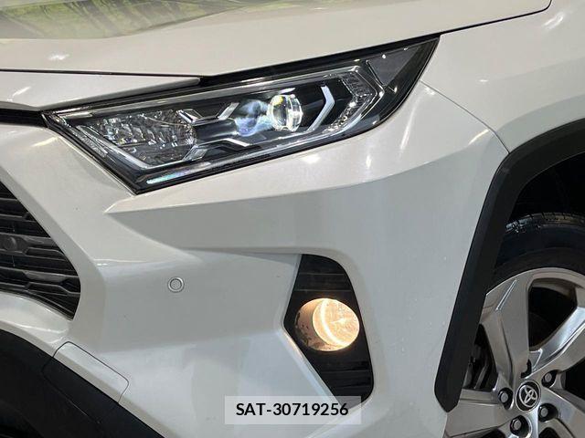Toyota RAV4 2021-09 7329693-11