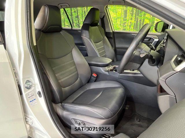 Toyota RAV4 2021-09 7329693-7
