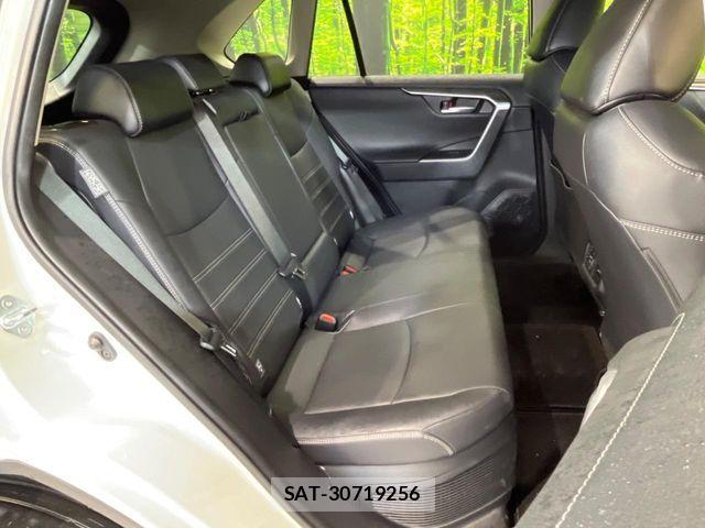 Toyota RAV4 2021-09 7329693-8