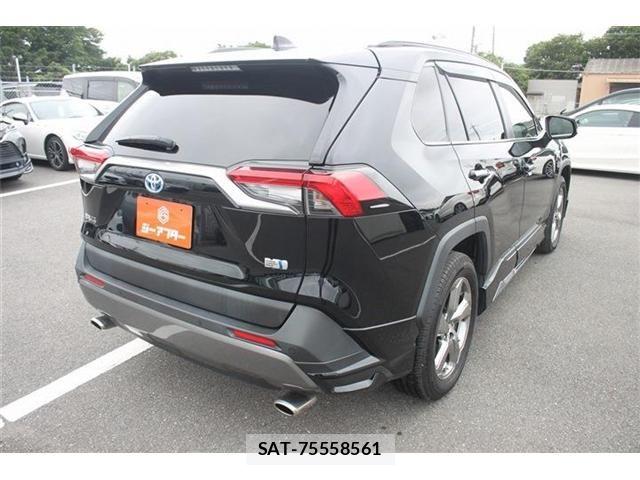 Toyota RAV4 2019-05 7329694-8
