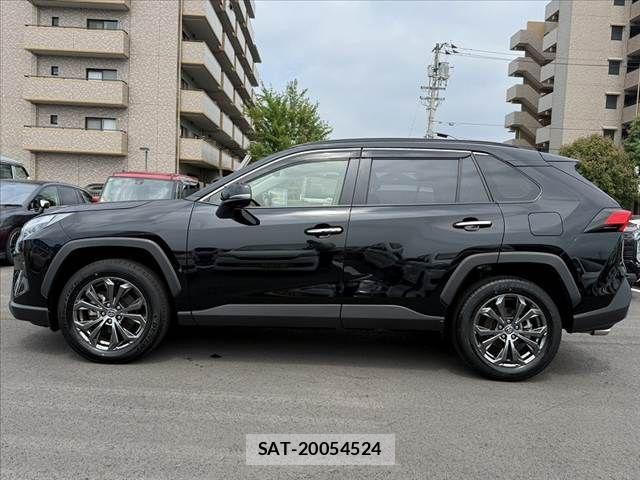 Toyota RAV4 2024-11 7329690-11