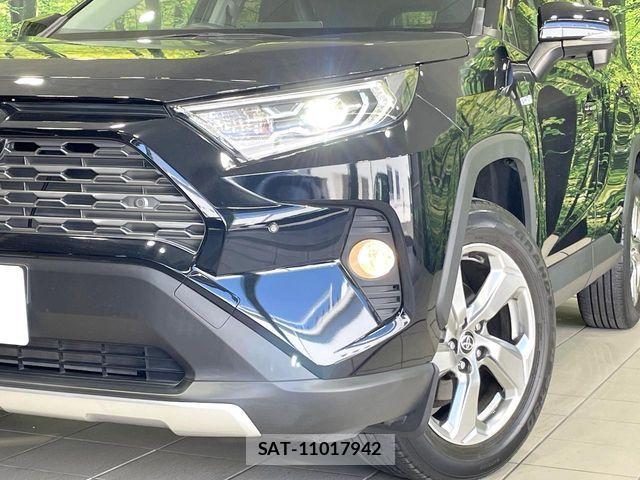 Toyota RAV4 2019-11 7329692-11