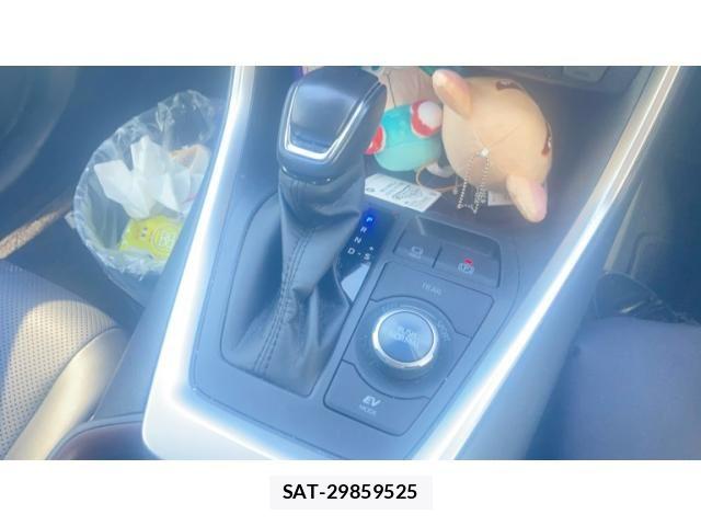 Toyota RAV4 2025-06 7329691-20
