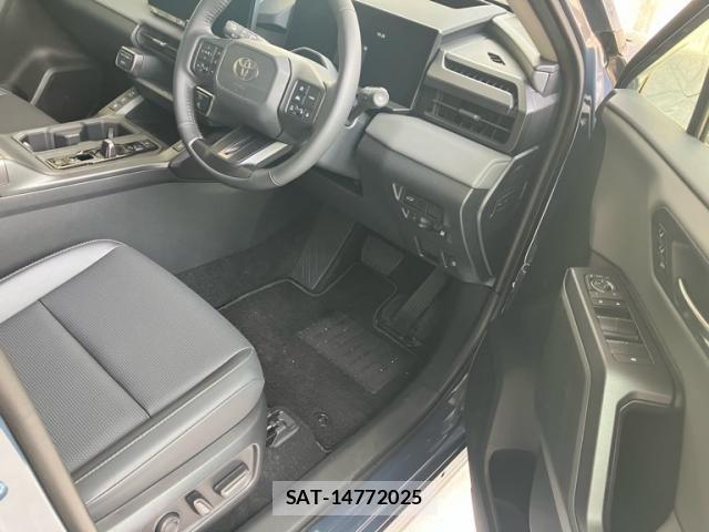 Toyota RAV4 2026-03 7329685-10