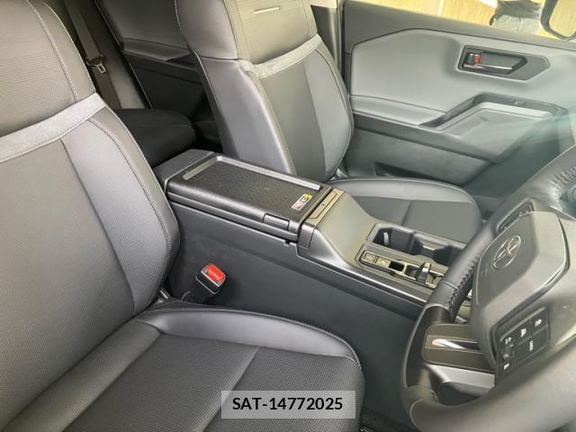 Toyota RAV4 2026-03 7329685-16