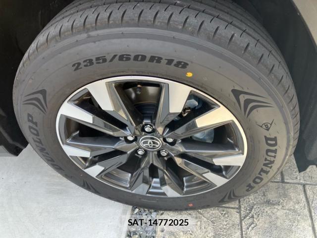 Toyota RAV4 2026-03 7329685-6