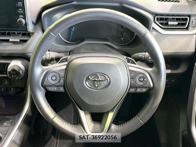 Toyota RAV4 2020-12 7359576-10