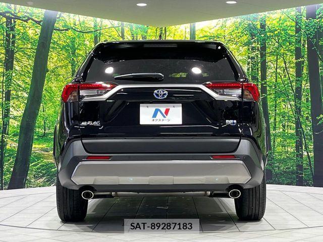 Toyota RAV4 2023-08 7359571-15