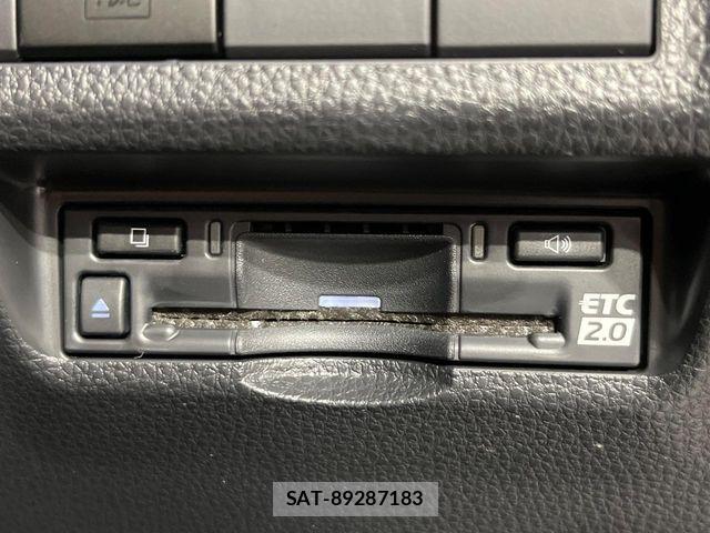 Toyota RAV4 2023-08 7359571-6