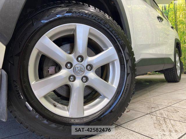 Toyota RAV4 2020-03 7359575-13