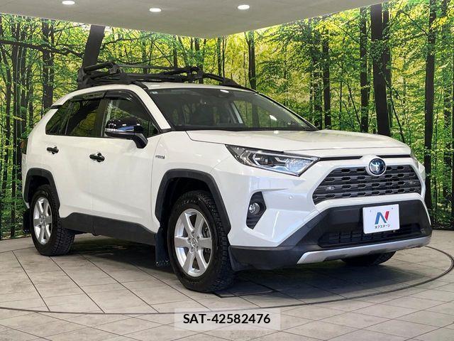 Toyota RAV4 2020-03 7359575-16