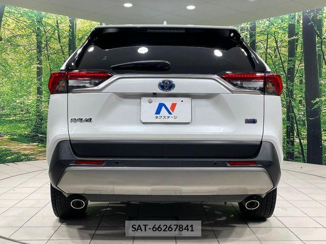Toyota RAV4 2023-11 7359573-14