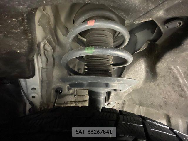 Toyota RAV4 2023-11 7359573-19