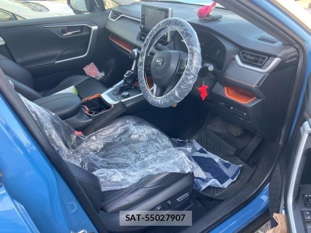 Toyota RAV4 2022-03 7359570-9