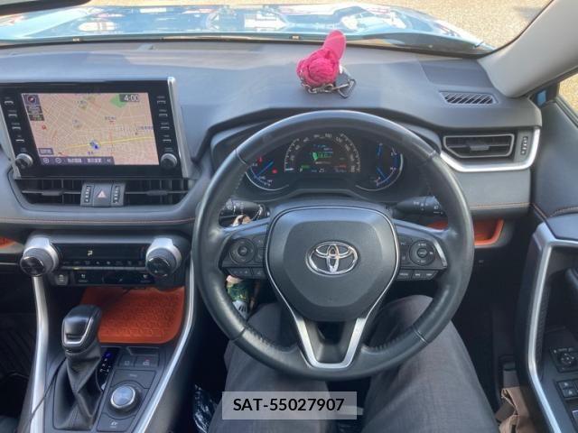 Toyota RAV4 2022-03 7359570-10