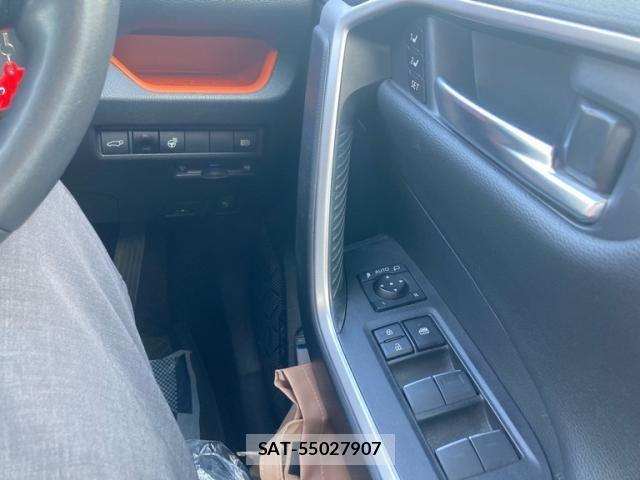 Toyota RAV4 2022-03 7359570-16