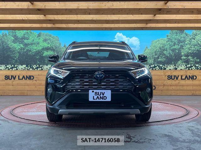 Toyota RAV4 2021-11 7378972-13