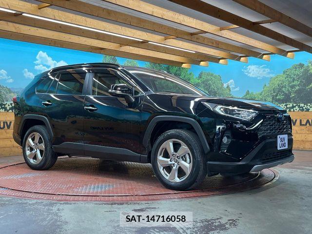 Toyota RAV4 2021-11 7378972-15