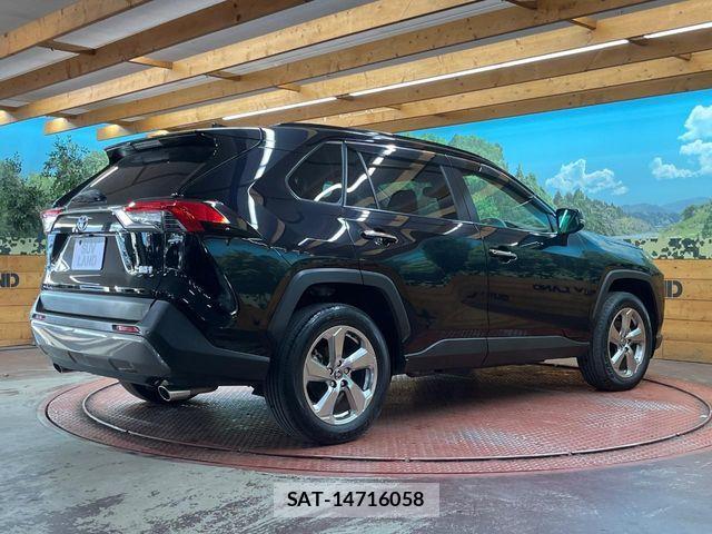 Toyota RAV4 2021-11 7378972-16