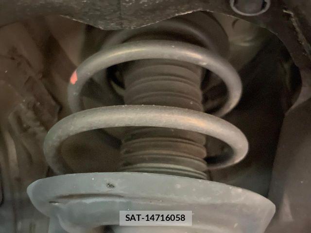 Toyota RAV4 2021-11 7378972-19