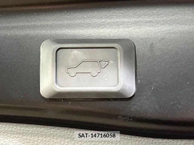 Toyota RAV4 2021-11 7378972-6
