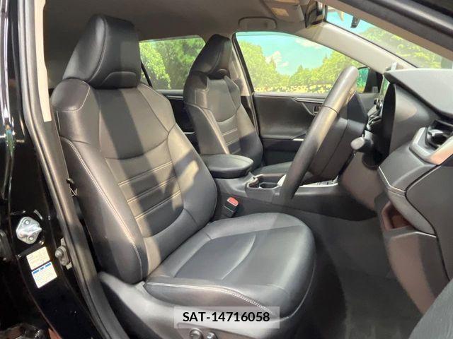 Toyota RAV4 2021-11 7378972-7
