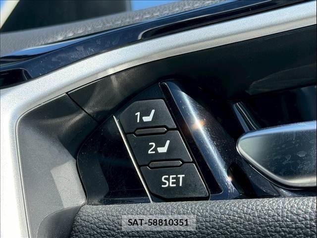 Toyota RAV4 2020-04 7378971-18