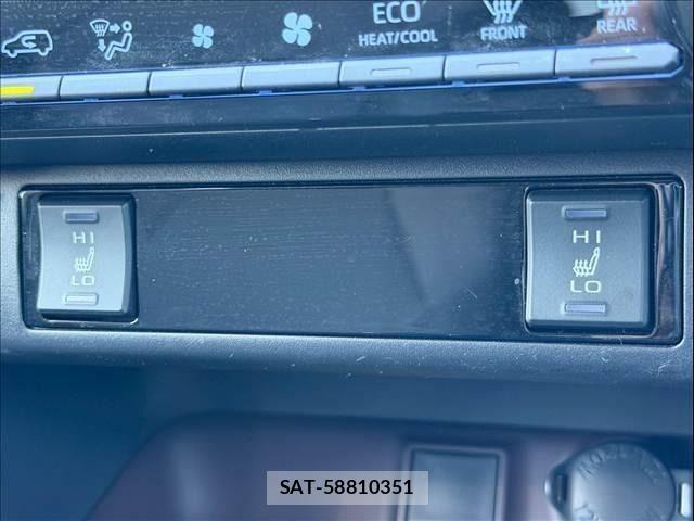 Toyota RAV4 2020-04 7378971-21