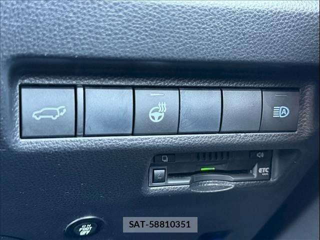 Toyota RAV4 2020-04 7378971-22