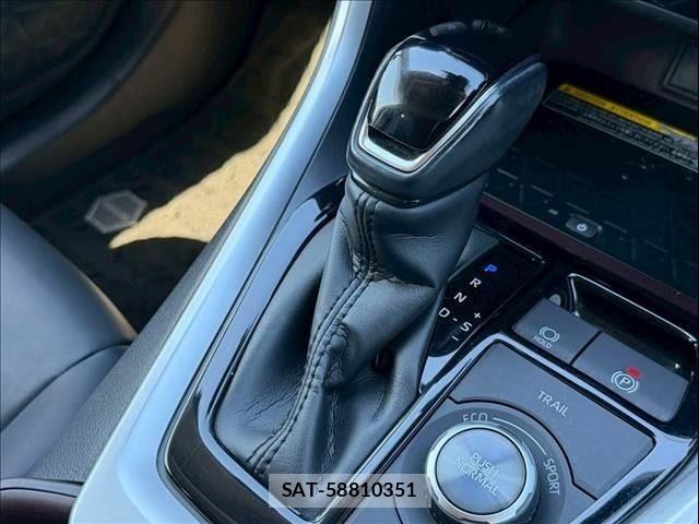 Toyota RAV4 2020-04 7378971-23