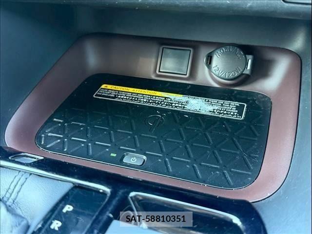 Toyota RAV4 2020-04 7378971-28