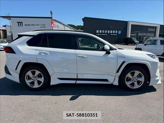 Toyota RAV4 2020-04 7378971-4