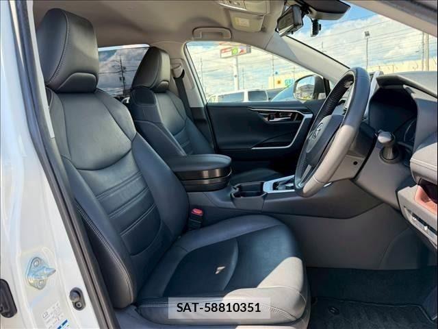 Toyota RAV4 2020-04 7378971-8