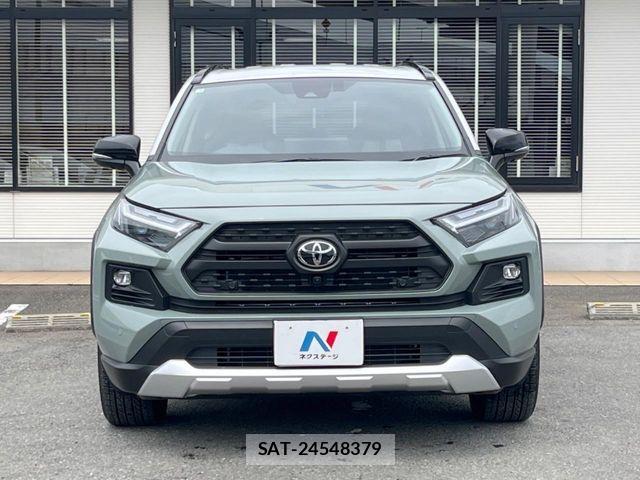 Toyota RAV4 2025-04 7393846-15