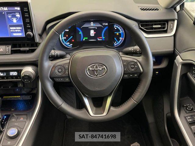 Toyota RAV4 2021-05 7393851-10