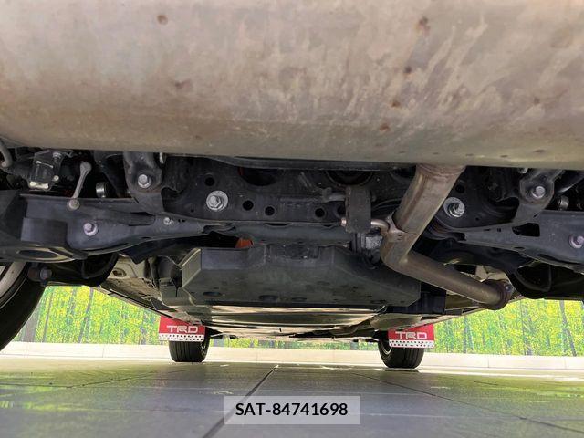 Toyota RAV4 2021-05 7393851-18