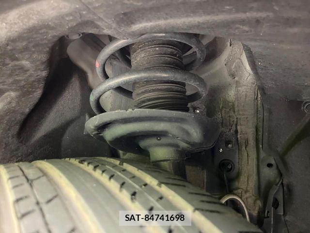 Toyota RAV4 2021-05 7393851-19