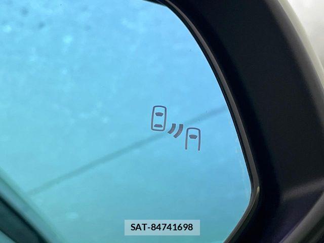 Toyota RAV4 2021-05 7393851-6