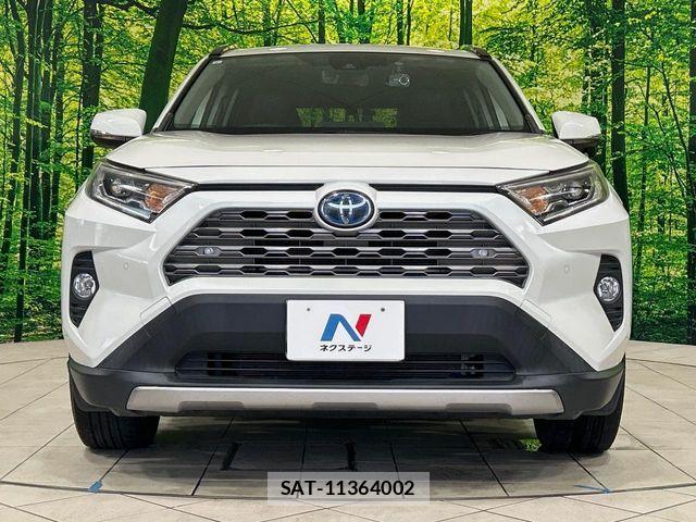 Toyota RAV4 2019-06 7393853-13