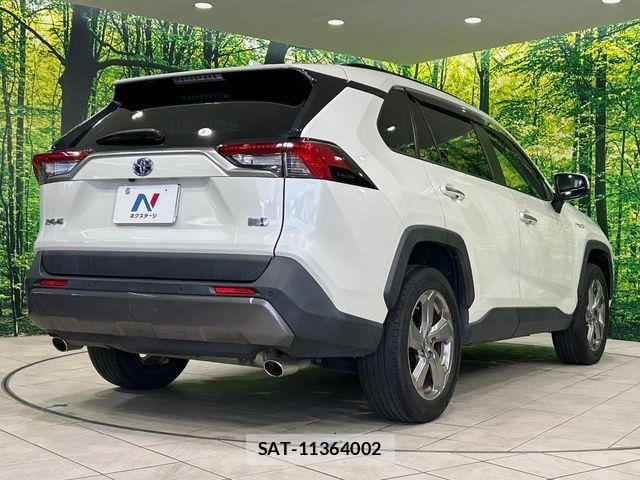 Toyota RAV4 2019-06 7393853-16
