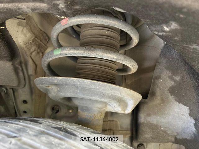 Toyota RAV4 2019-06 7393853-19