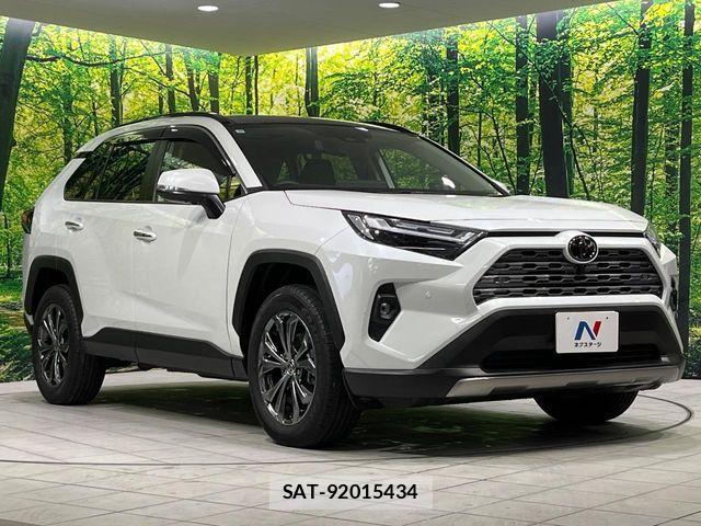 Toyota RAV4 2025-10 7393840-14